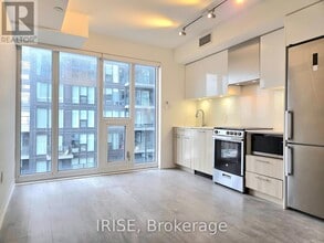 Building Photo - 251 Jarvis St