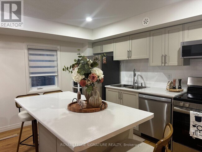 Photo du bâtiment - 10A Lookout Dr