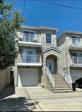 Building Photo - 45 Evergreen St