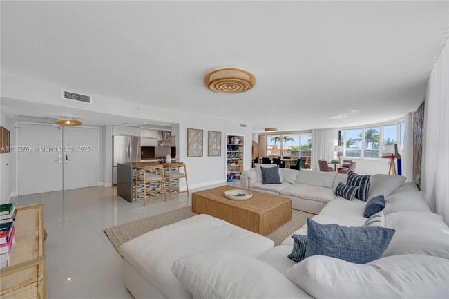 Building Photo - 10175 Collins Ave