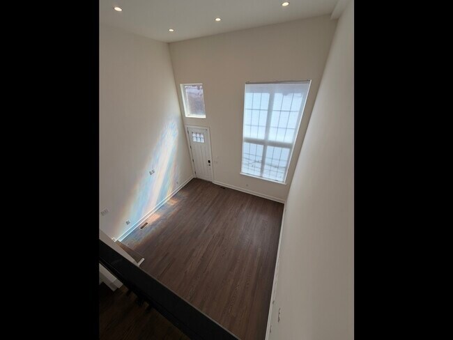 Foto del edificio - 2421 Manton St