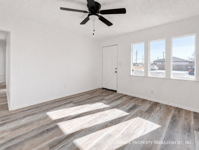Foto del edificio - 1517 E 27th St