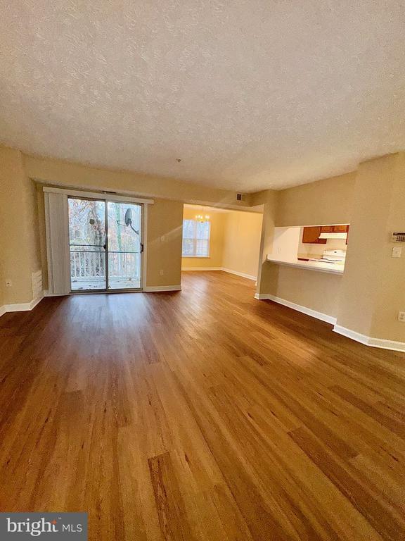 Foto del edificio - 6000 St Ignatius Dr