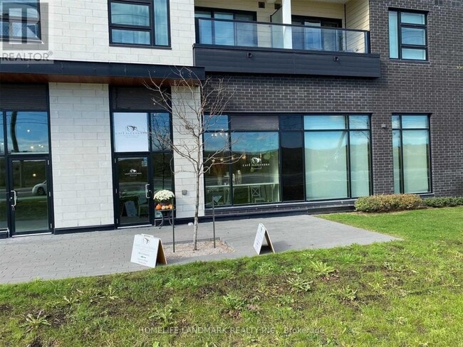 Building Photo - 555 William Graham Dr