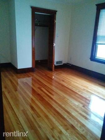 Building Photo - 164 Beech St