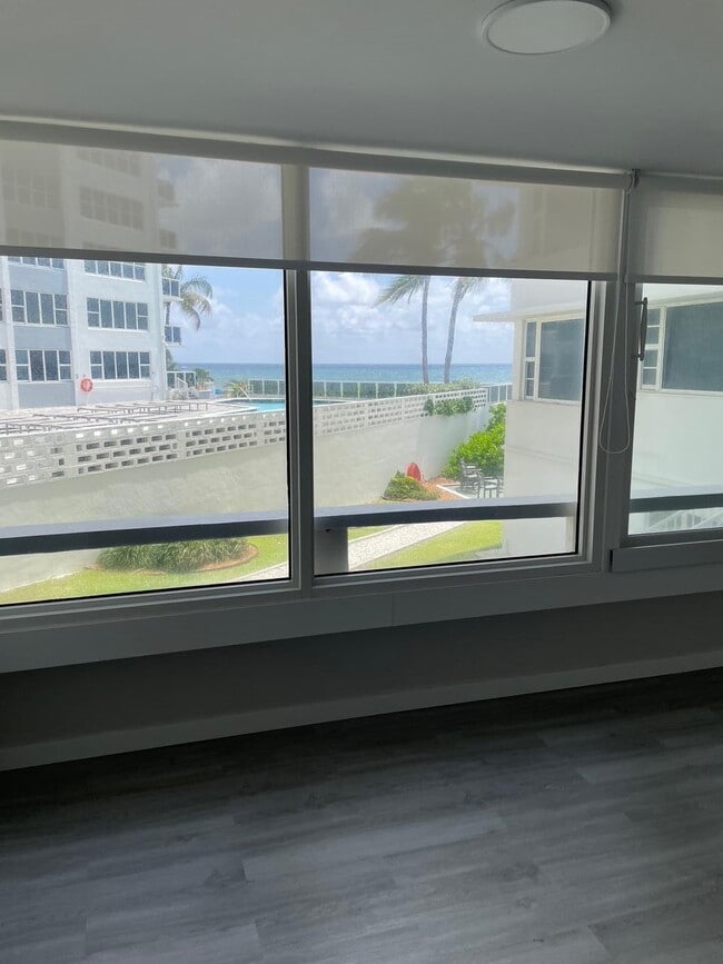 Building Photo - 3600 Galt Ocean Dr