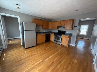 Primary Photo - 291 Silver St