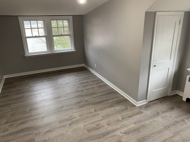 Master Bedroom - 205 Green St