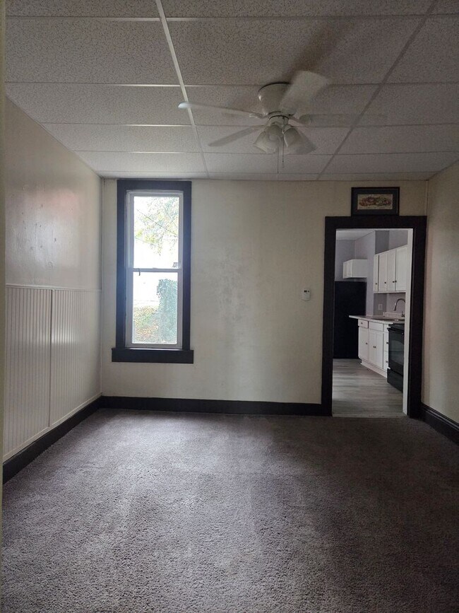Foto del edificio - 246 W Jackson St