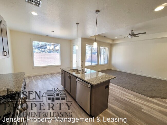 Building Photo - 3 br, 2 bath House - 1516 West 460 North