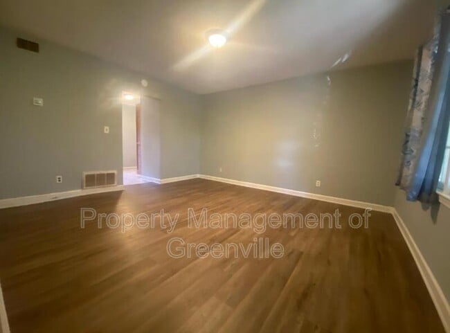 Photo - 220 Piney Mountain Rd House