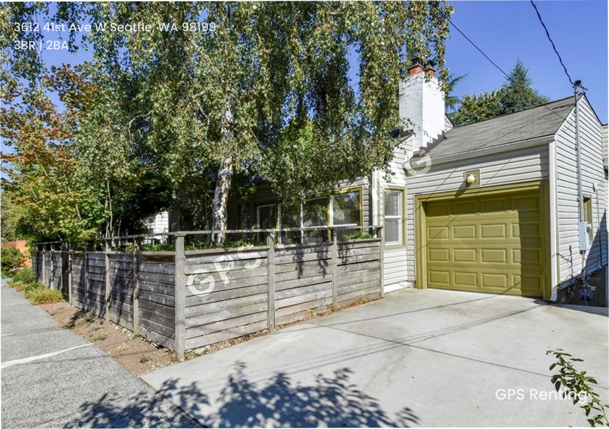 Foto principal - Urban oasis 3 bed updated 1939 Cape Cod home