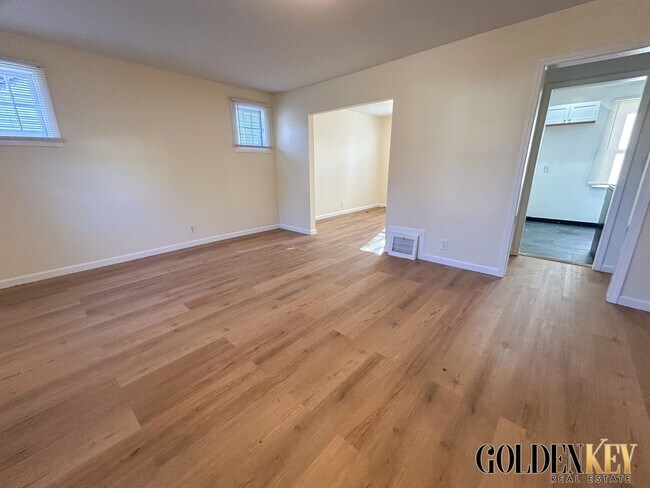 Foto del edificio - Westside 3 Bedroom