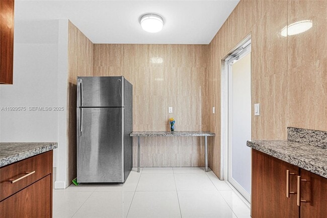 Foto del edificio - 1035 94th St