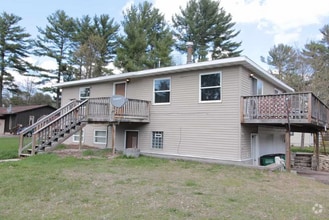 Building Photo - 481 Airport Ave