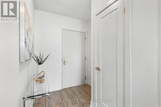 Photo du bâtiment - 2550-2550 Simcoe St N