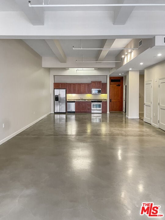 Foto del edificio - 315 W 5th St