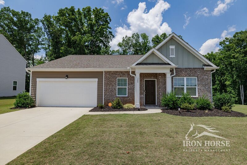 Primary Photo - 388 McCall Way