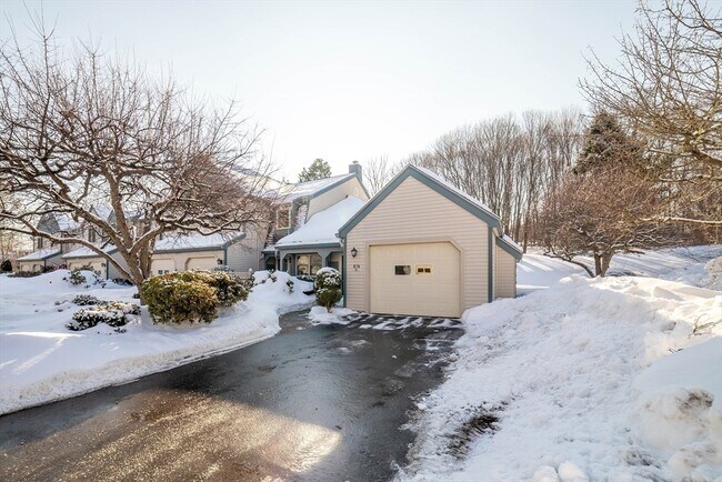 Foto del edificio - 67 Crystal Brook Way