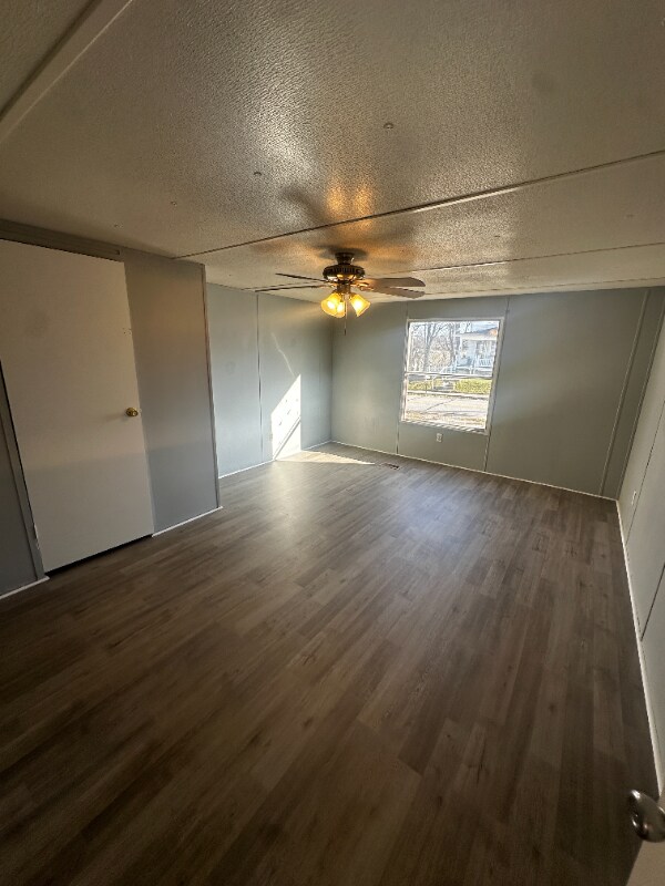 Foto del edificio - 842 W Popcorn Rd