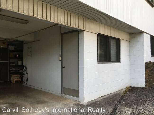 Building Photo - Studio, 1 bath House - 2766 Manoa Rd