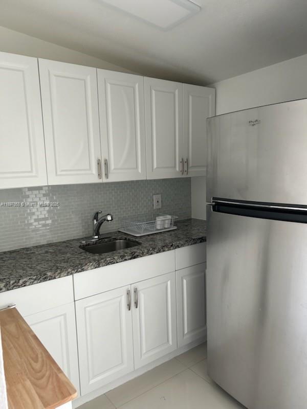 Foto del edificio - 290 E 20th St