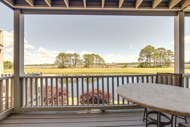 Building Photo - 801 Harbour Point Dr