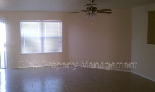 Foto del edificio - 15105 N 155th Ln