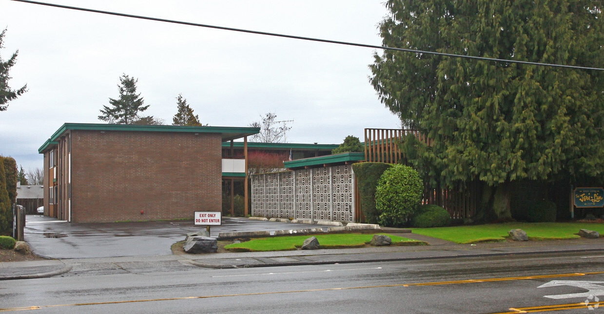 Primary Photo - Jeri Lin Apartments