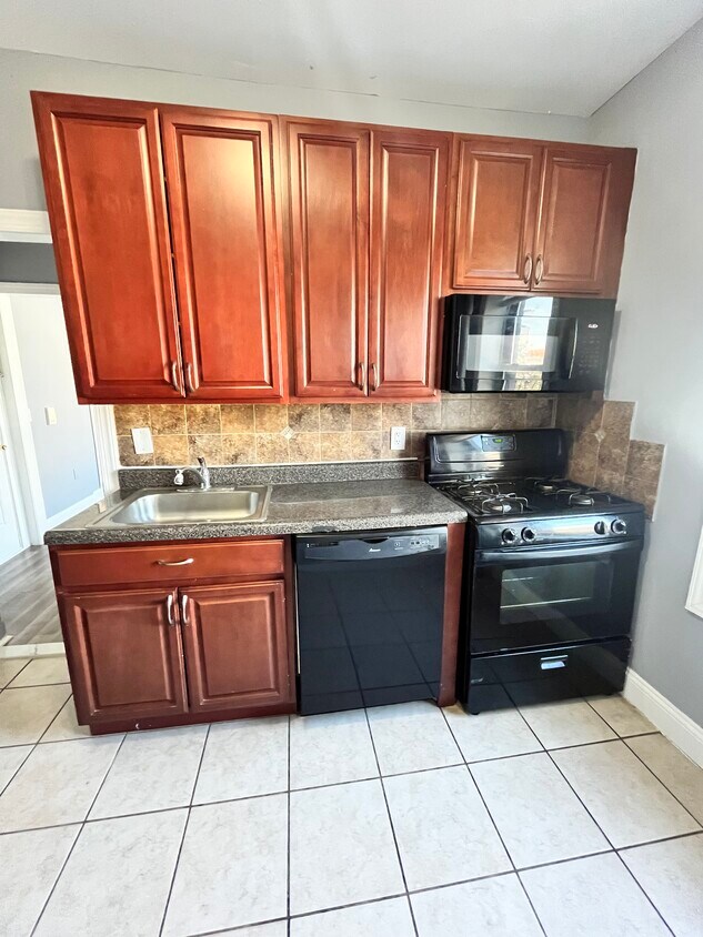 42 West 29th St 4B - 40 W 29th St