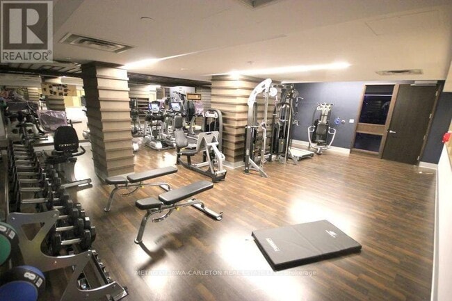 Photo du bâtiment - 1035 Bank St