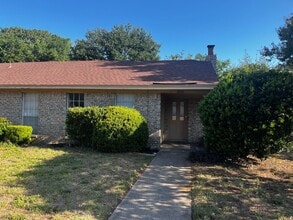 Building Photo - 630 Overlook Ct