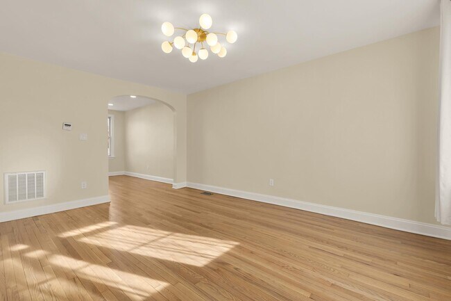 Foto del edificio - 2205 Observatory Pl NW