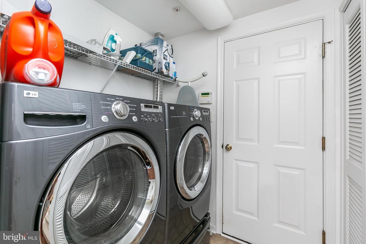 Foto principal - 5060 Cameo Terrace