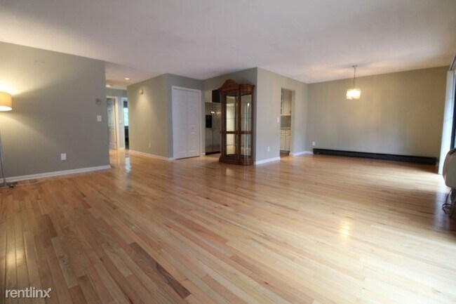 Building Photo - 2 br, 1 bath Condo - 197 Bridge St 3 Unit 3