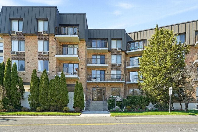 Foto del edificio - 560 Halstead Ave