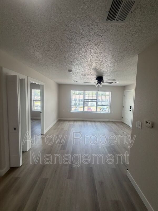 Foto del edificio - 1015 14th St