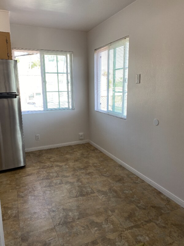 Foto del edificio - 44 Dawson Ave