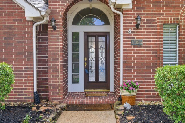 Foto del edificio - 13815 Wetherfield Ln