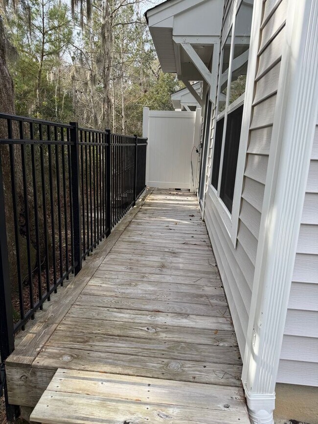 Foto del edificio - Charming 3BR Townhome in North Charleston