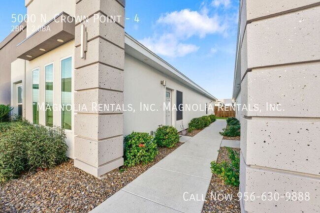 Foto del edificio - 5000 N Crown Point