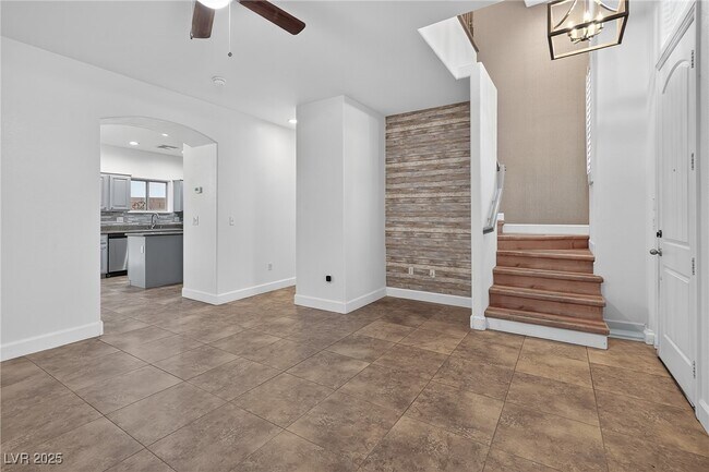 Foto del edificio - 133 Coronation Ave