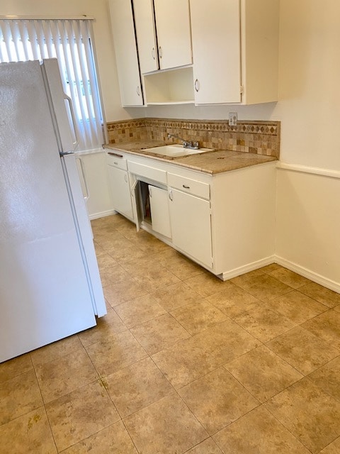 Kitchen - 1607 N Harvard Blvd