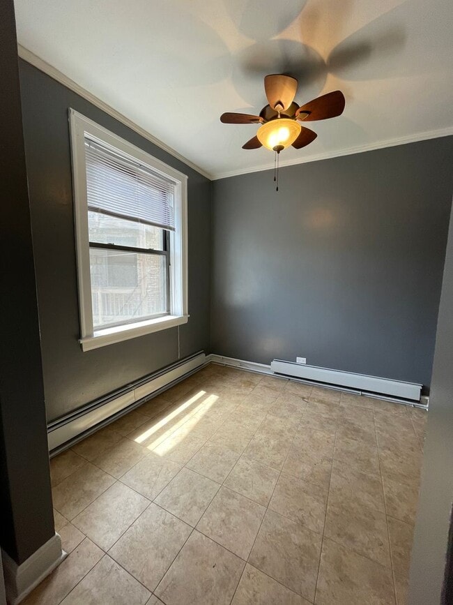 Building Photo - 5057 W Agatite Ave