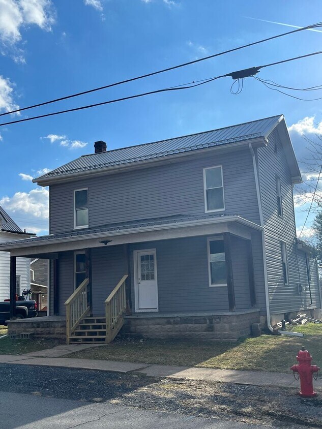 Primary Photo - Newly Remodeled Single Family Home - Howar...