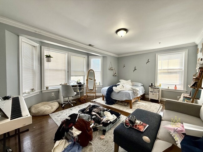 Foto del edificio - 8 Nira Ave