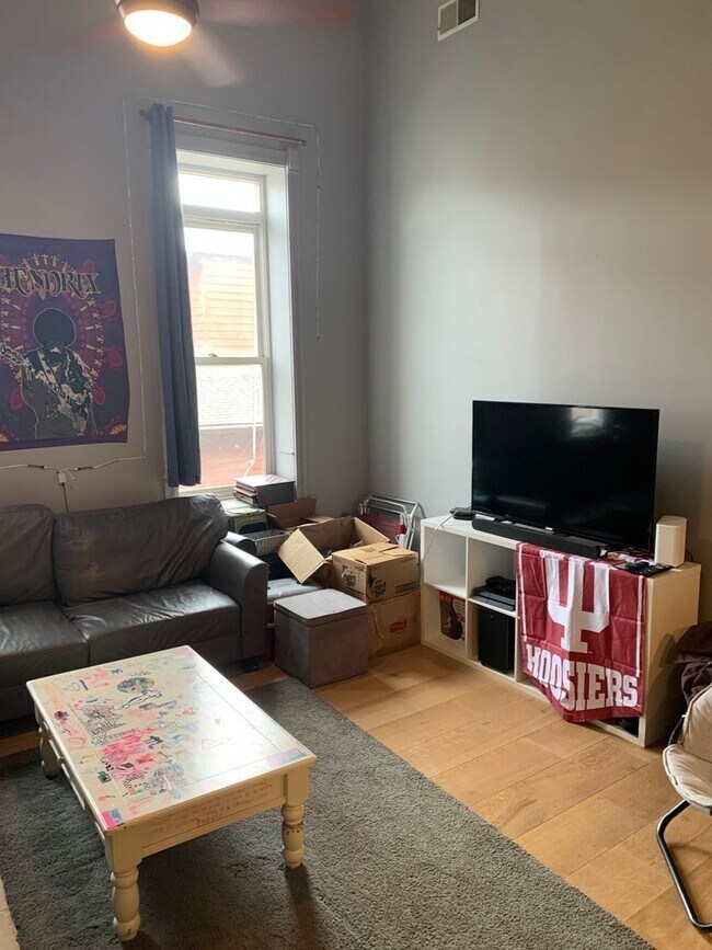 Foto del edificio - 2 Months Free Special! Downtown Bloomington Apartment at the Historic Princess Theatre