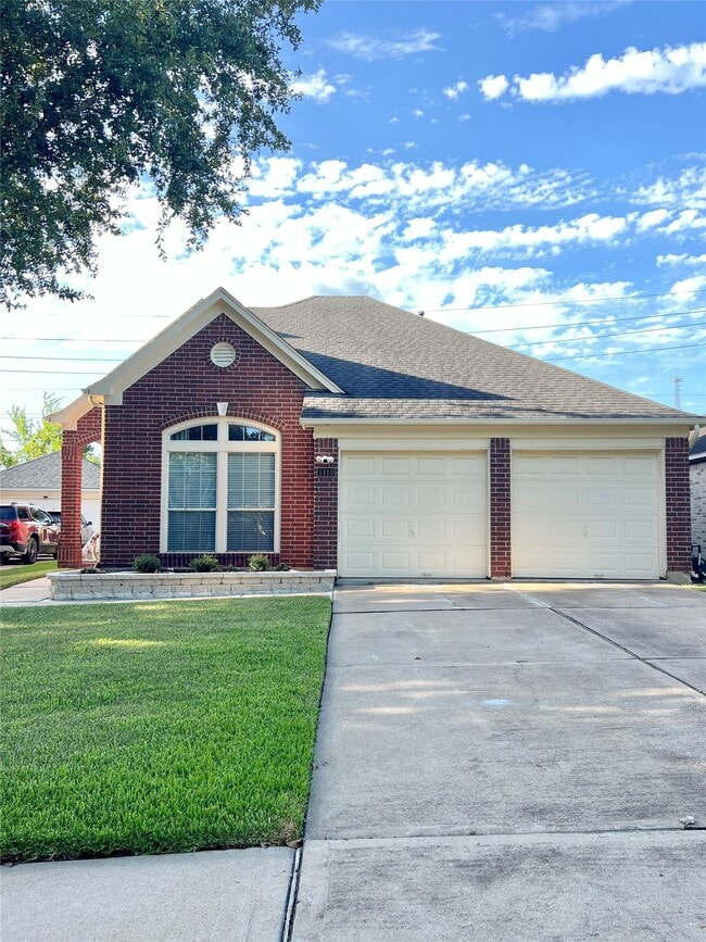 Building Photo - 1410 Rogers Lake Ln