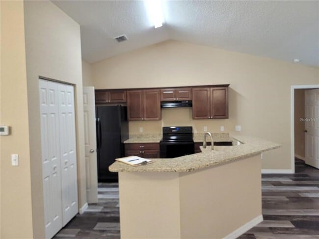 Foto del edificio - 45 Redwood Run