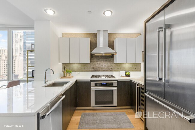 Building Photo - 247 W 46th St